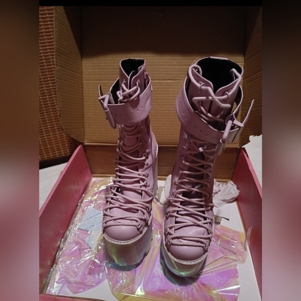 Dolls Kill boots